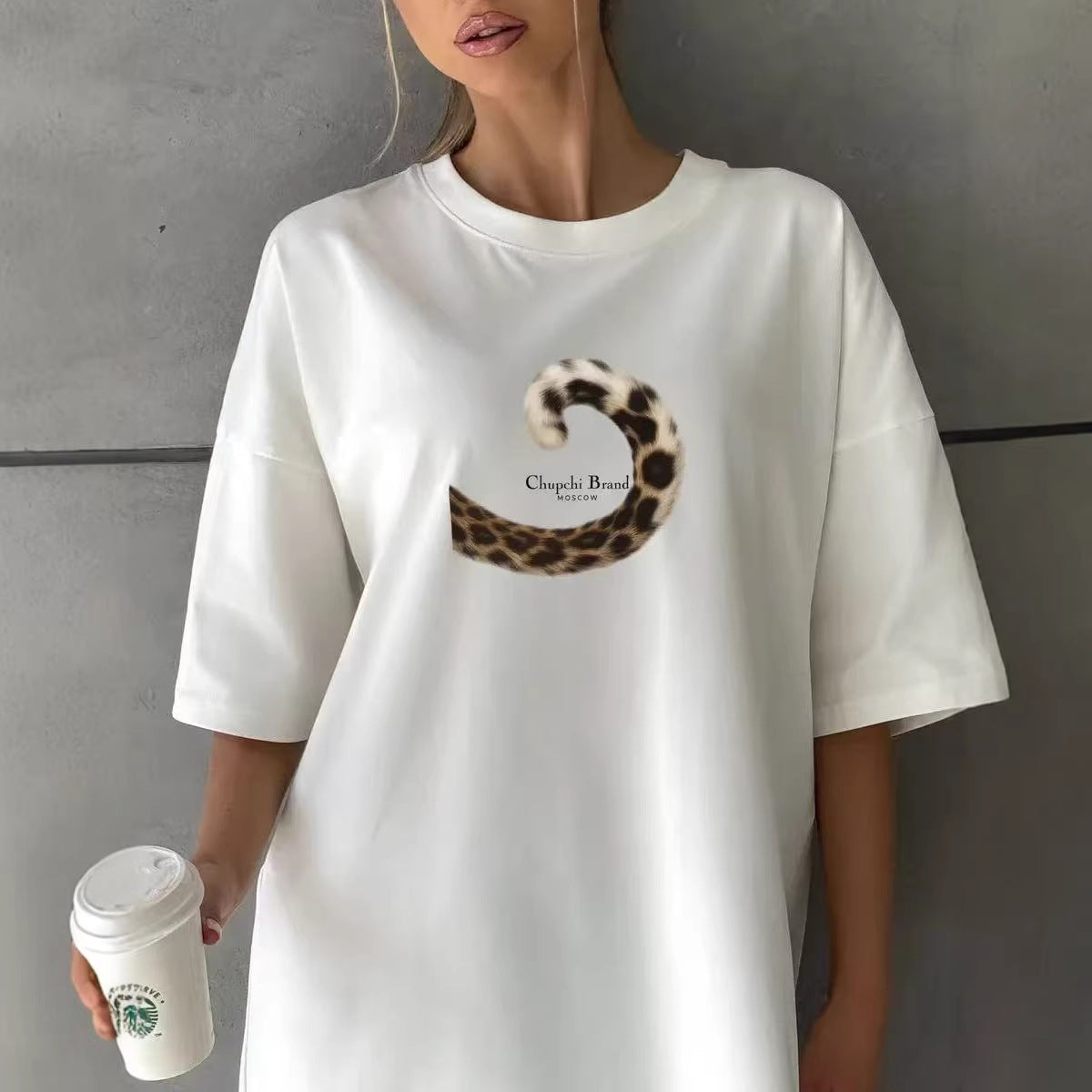Leopard print tail printed short sleeved T-shirt for women