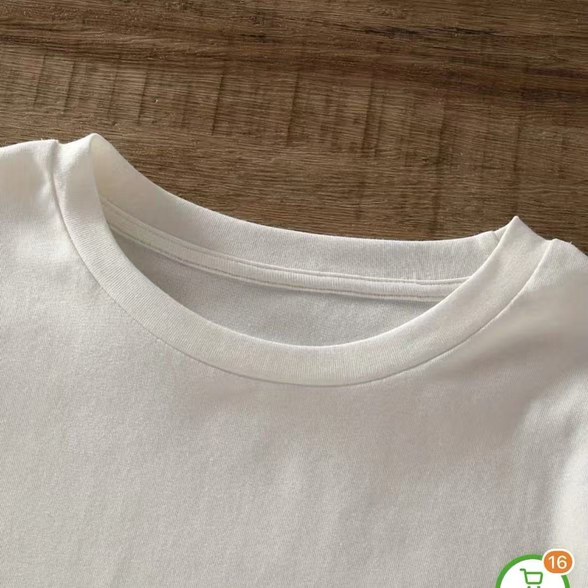 Loose round neck women's T-shirt