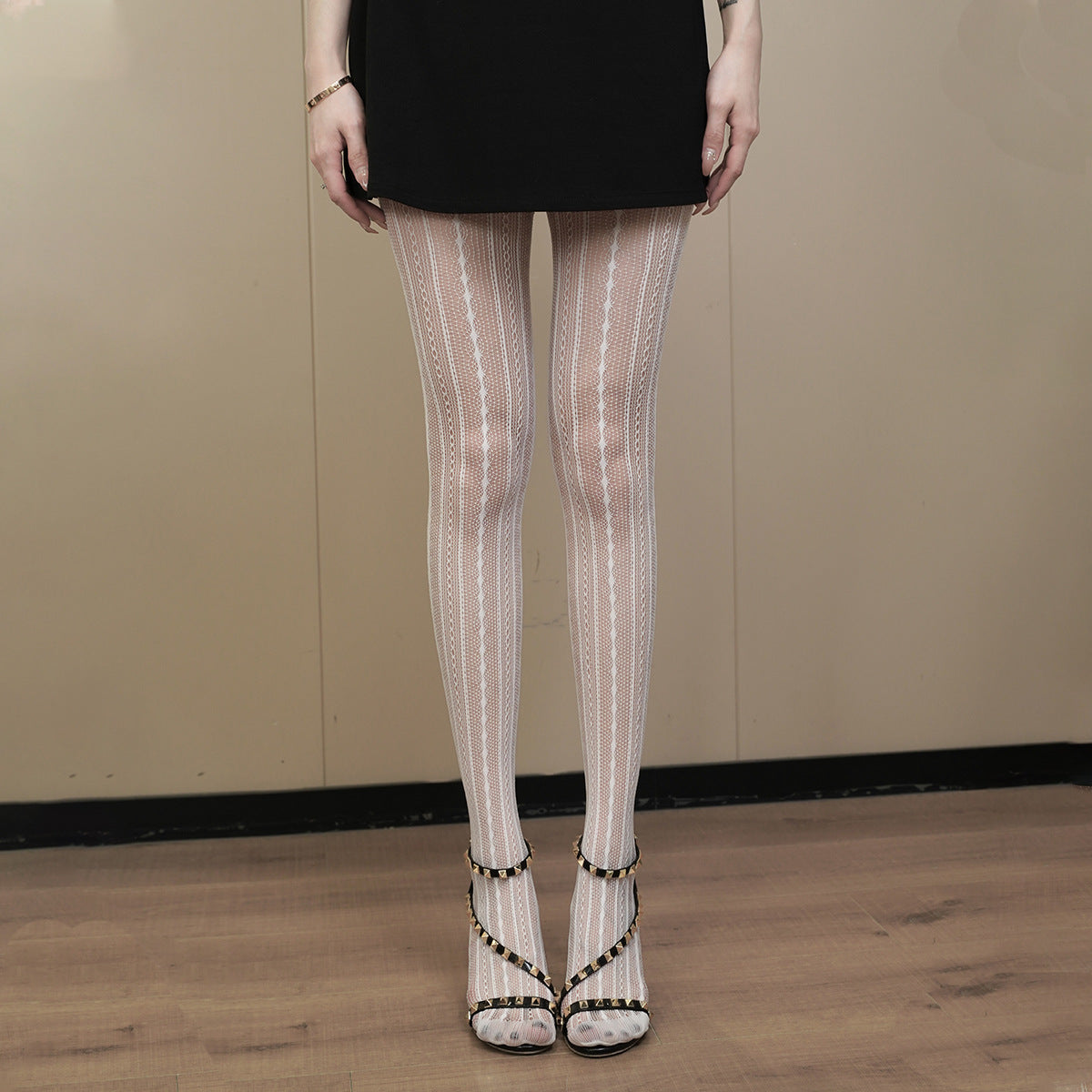 Spring and Autumn Stripe Deep Red Millennium Trendy Slimming Tights with Vintage Subtle Pattern, Sexy Style, Versatile Lightweight Pantyhose